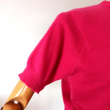Charger l'image dans la galerie, 1950s - JAEGER, UK - Gorgeous Pink Cashmere Jumper