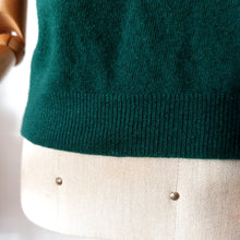 Charger l'image dans la galerie, 1950s - PRINGLE, Scotland - Glorious Forest Green Cashmere Jumper