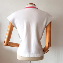 Charger l'image dans la galerie, 1950s - TRICOTE BZ. F, France - Cute Pink White Cotton Top - W34 (86cm)