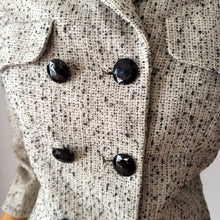 Carica l'immagine nel visualizzatore di Gallery, 1950s 1960s - Stunning Wool Flecked Couture Suit - W26 (66cm)