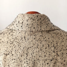 Carica l'immagine nel visualizzatore di Gallery, 1950s 1960s - Stunning Wool Flecked Couture Suit - W26 (66cm)