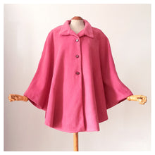 Charger l'image dans la galerie, 1950s 1960s - Gorgeous Pink Wool Cape