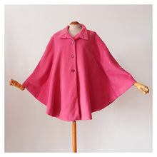 Charger l'image dans la galerie, 1950s 1960s - Gorgeous Pink Wool Cape