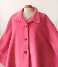 Charger l'image dans la galerie, 1950s 1960s - Gorgeous Pink Wool Cape