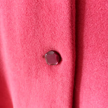 Charger l'image dans la galerie, 1950s 1960s - Gorgeous Pink Wool Cape