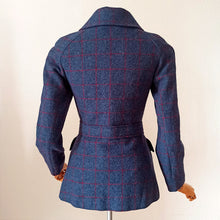 Carica l'immagine nel visualizzatore di Gallery, 1960s - DANIEL HECHTER, Paris - Designer Wool Coat - W28 (72cm)