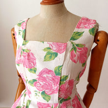 Charger l'image dans la galerie, 1950s 1960s - Adorable Abstract Roses Cotton Dress - W31 (79cm)