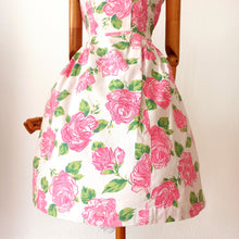 Charger l'image dans la galerie, 1950s 1960s - Adorable Abstract Roses Cotton Dress - W31 (79cm)