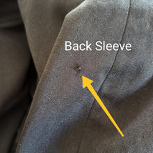 Cargar imagen en el visor de la galería, 1940s - JULIA'S by ROTH-LE-COVER, USA - New Look Black Wool Jacket - W25 (64cm)