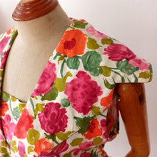 Charger l'image dans la galerie, 1950s 1960s - Stunning Abstract Floral Cotton Dress - W31.5 (80cm)