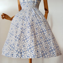 Charger l'image dans la galerie, 1950s - Gorgeous Straps Buttons Cotton Dress - W27.5 (70cm)