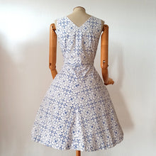 Charger l'image dans la galerie, 1950s - Gorgeous Straps Buttons Cotton Dress - W27.5 (70cm)