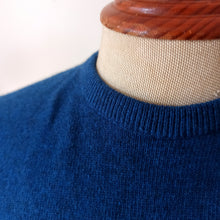 Charger l'image dans la galerie, 1950s 1960s - BALLANTYNE, Scotland - Gorgeous Blue Pure Cashmere Jumper - Sz. 42