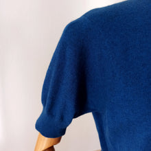 Charger l'image dans la galerie, 1950s 1960s - BALLANTYNE, Scotland - Gorgeous Blue Pure Cashmere Jumper - Sz. 42