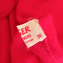 Charger l'image dans la galerie, 1950s - JAEGER, UK - Sweet Pink Pure Cashmere Jumper - Sz. 36