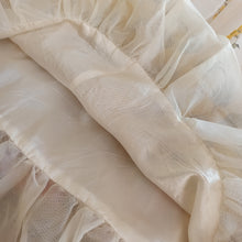 Charger l'image dans la galerie, 1950s 1960s - ILGUW, USA - Outstanding Beauty Sunflowers Organza Dress - W27 (68cm)