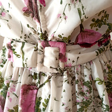 Charger l'image dans la galerie, 1950s - Adorable French Floral Buckle Back Dress - W27.5 (70cm)
