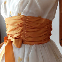 Charger l'image dans la galerie, 1950s 1960s - ILGUW, USA - Outstanding Beauty Sunflowers Organza Dress - W27 (68cm)