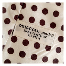 Laden Sie das Bild in den Galerie-Viewer, 1960s - LUTZ TEUTLOFF, Berlin - Designer Exquisite Jacket Set - W38 (96cm)