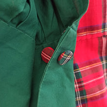 Charger l'image dans la galerie, 1950s - USA - Fabulous Xmas Spirit Green Tartan Cotton Dress - W27 (68cm)