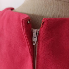 Load image into Gallery viewer, 1950s - Elegant Pink Wool Pencil Dress - W25 (64cm)