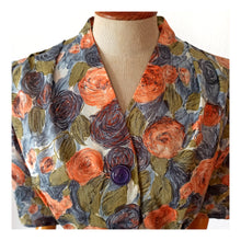 Charger l'image dans la galerie, 1950s - Fabulous Abstract Floral Satin Dress - W30 (76cm)