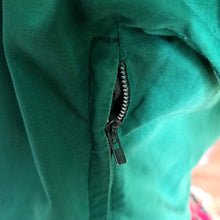 Charger l'image dans la galerie, 1950s - USA - Fabulous Xmas Spirit Green Tartan Cotton Dress - W27 (68cm)