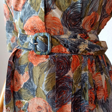 Charger l'image dans la galerie, 1950s - Fabulous Abstract Floral Satin Dress - W30 (76cm)
