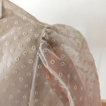 Cargar imagen en el visor de la galería, 1940s 1950s - Luxurious Nylon Velvet Balloon Sleeves Blouse - W29 (74cm)