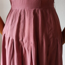 Load image into Gallery viewer, 1940s - Beautiful Italian Antique Pink Silk Dress - W25 (64cm)