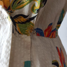 Charger l'image dans la galerie, 1940s - Spectacular German Seersucker Cotton House Dress - W28 (72cm)