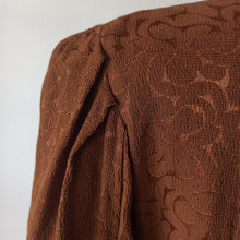Load image into Gallery viewer, 1930s 1940s - Elegant Brown Rayon Silk Lucite Buckle Duster