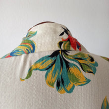Charger l'image dans la galerie, 1940s - Spectacular German Seersucker Cotton House Dress - W28 (72cm)