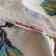 Charger l'image dans la galerie, 1940s - Spectacular German Seersucker Cotton House Dress - W28 (72cm)