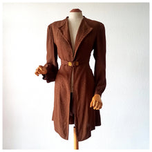 Load image into Gallery viewer, 1930s 1940s - Elegant Brown Rayon Silk Lucite Buckle Duster