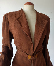Load image into Gallery viewer, 1930s 1940s - Elegant Brown Rayon Silk Lucite Buckle Duster