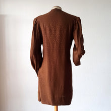 Load image into Gallery viewer, 1930s 1940s - Elegant Brown Rayon Silk Lucite Buckle Duster