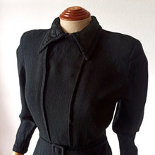 Load image into Gallery viewer, 1940s - Black Padded Shoulders Textured Rayon Wool Dress - W32 (82cm)