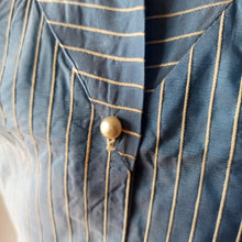 Carica l'immagine nel visualizzatore di Gallery, 1940s - EN RELIEF, PARIS - Deadstock Blue Blouse - W38 (96cm)