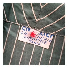 Carica l'immagine nel visualizzatore di Gallery, 1940s - EN RELIEF, PARIS - Deadstock Green Blouse - W35 (88cm)