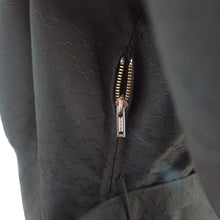 Carica l'immagine nel visualizzatore di Gallery, 1940s - Superb German Black Textured Gab Rayon Dress - W33 (84cm)