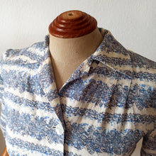 Charger l'image dans la galerie, 1950s -Gorgeous Novelty Print Cotton Dress - W31 (80cm)