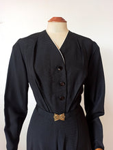 Carica l'immagine nel visualizzatore di Gallery, 1940s - Superb German Black Textured Gab Rayon Dress - W33 (84cm)