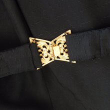 Carica l'immagine nel visualizzatore di Gallery, 1940s - Superb German Black Textured Gab Rayon Dress - W33 (84cm)