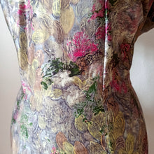 Charger l'image dans la galerie, 1950s - Stunning Floral Silky Cotton Dress - W34 (86cm)