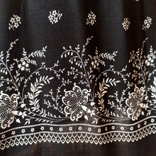 Load image into Gallery viewer, 1940s - Beautiful Black Floral Rayon Dress - W36 (92cm)