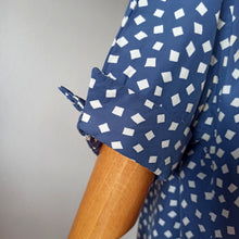 Charger l'image dans la galerie, 1950s - Adorable Sage Blue Rayon Blouse Jacket