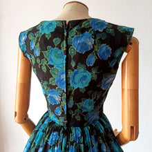 Charger l'image dans la galerie, 1950s 1960s - Stunning Roseprint Organza Dress - W25 (64cm)