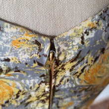 Charger l'image dans la galerie, 1950s - SPORTS-PLAGE de LUXE, France - Stunning Floral Dress - W27 (68cm)