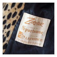 Charger l'image dans la galerie, 1950s - ZANZIBAR - LA FRANCE - Stunning Cheetah Faux Coat